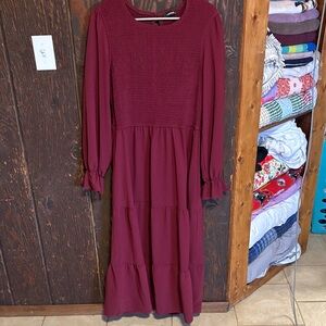 Elegant Burgundy Long Sleeve Dress